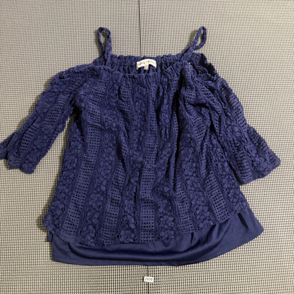 Absolutely Famous Women Navy Blue Cold Shoulder Eyelet Lace Top Size M